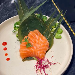 S1. Sashimi sake - 6 pezzi