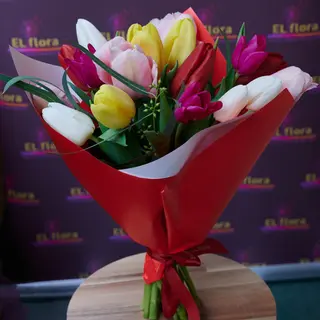 Buchet 13 lalele mixt