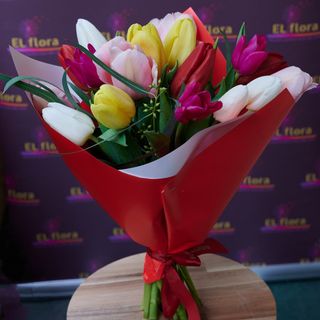 Buchet 17 lalele mixt