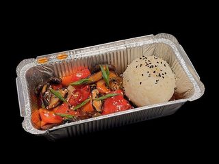 Гриби шиїтаке з овочами та рисом (450g)