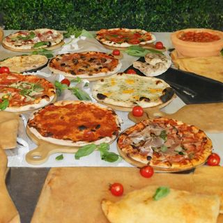 Пица Фънки (500гр.)