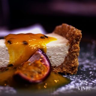 Cheesecake de Chocolate Branco, Com coulis de manga