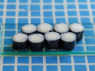 Макі з крем-сиром (140g)