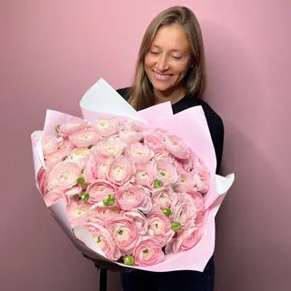 ramo de ranunculos pink 
