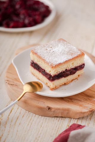 Pita od višanja 115 gr