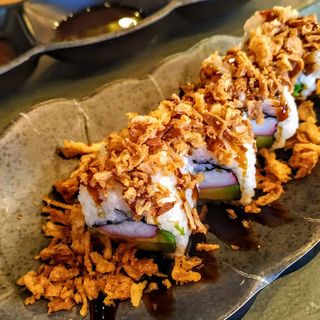 123.Uramaki Atun picado (4 Uds.)