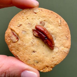 Маслени бисквити с пекан