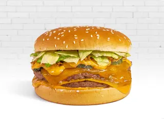 Dublu cheeseburger
