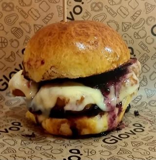 Berry Burger Mediana