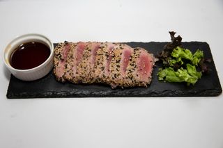 Tuna tataki