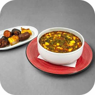 Pote Asturiano Con Su Compango