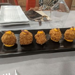 SURTIDO DE CROQUETAS
