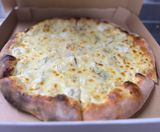 4 ყველის პიცა