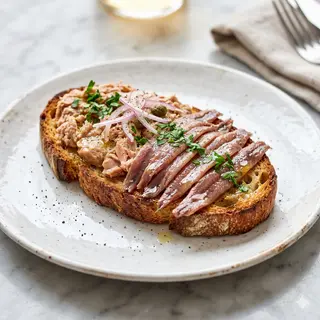 Torrada De Anchoas Y Atún