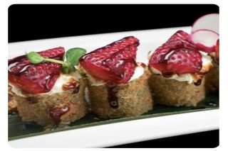 HF5. Hossomaki fritto Philadelphia fragola