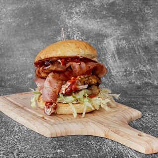 Burger Bacon and Cheese Moose