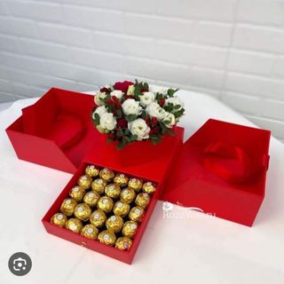 კომპოზიცია ყვავილებით და როშენის  შოკოლადით