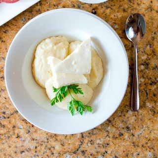 Kačamak sa sirom i kajmakom