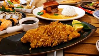 Pechuga de pollo rebozado con almendras