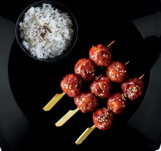 Tsukune 3 Piezas Con Arroz