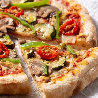 Pizza Vegetariana (Mediana)
