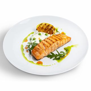 Лосось гриль з зеленим горошком (220г)