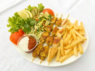 Kebab la farfurie cu carne de vită