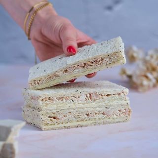 Pollo caesar y queso