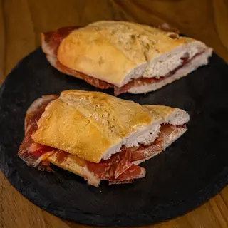 Bocadillo Chusco De Lomo Ibérico