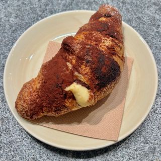 Croissant cookie cream
