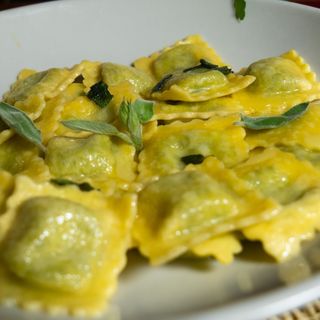 Ravioli ricotta e spinaci