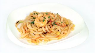 21b.Udon con gamberi e verdure