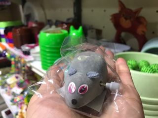 Игрушка заводная мышь