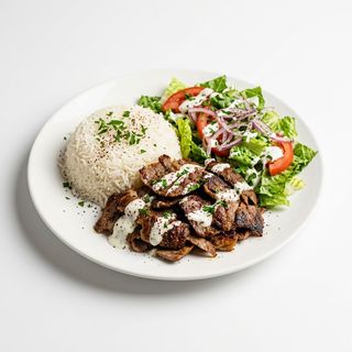 Plato De Kebab Con Arroz