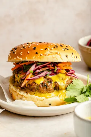 Yellow curry burger