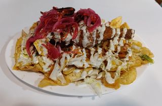 Pollo Con Tajadas (Pierna)