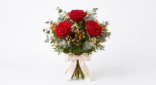 3 rose rosse