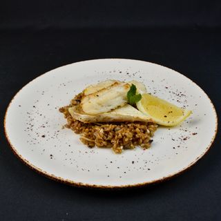 Судак с полбой и белыми грибами