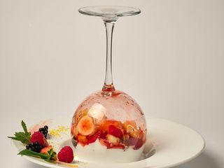 Салат фруктовий з вершками (200/50/30г)