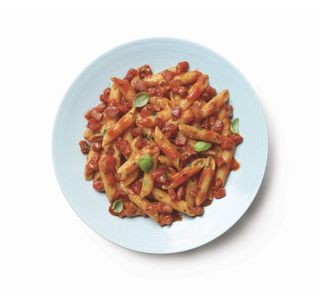 Pennette all'amatriciana + Bevanda
