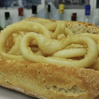 Bocadillo calamares