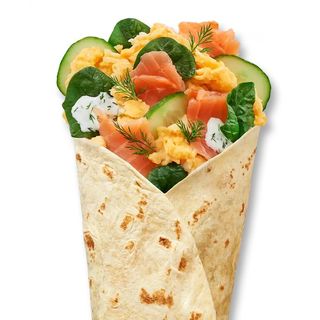 Jajecznica Łosoś Wrap