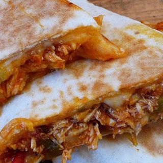 Sincronizada Con Carne Mechada