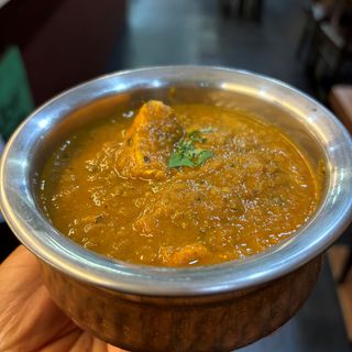 36. Chicken Madras (picante)