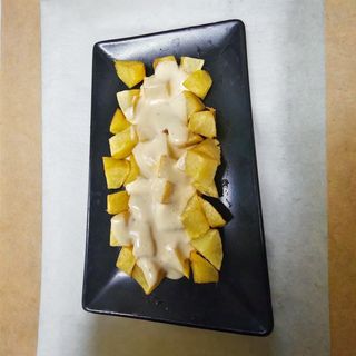 Ración De Patatas Bravas Con Salsa Casera Del Duran