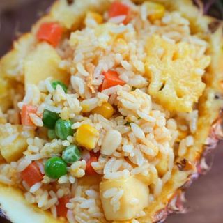 (ve)63.Riso ananas pinolli菠萝松子炒饭