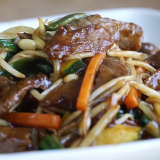 Chop Suey De Ternera