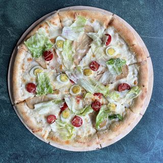 Пицца цезарь c курицей (850 гр, 33 см)