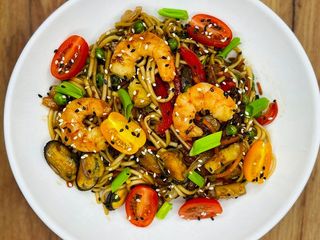 Удон з морепродуктами (355g)