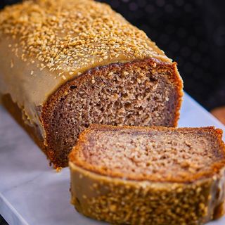 Banana Bread Con Glaseado De Tahini